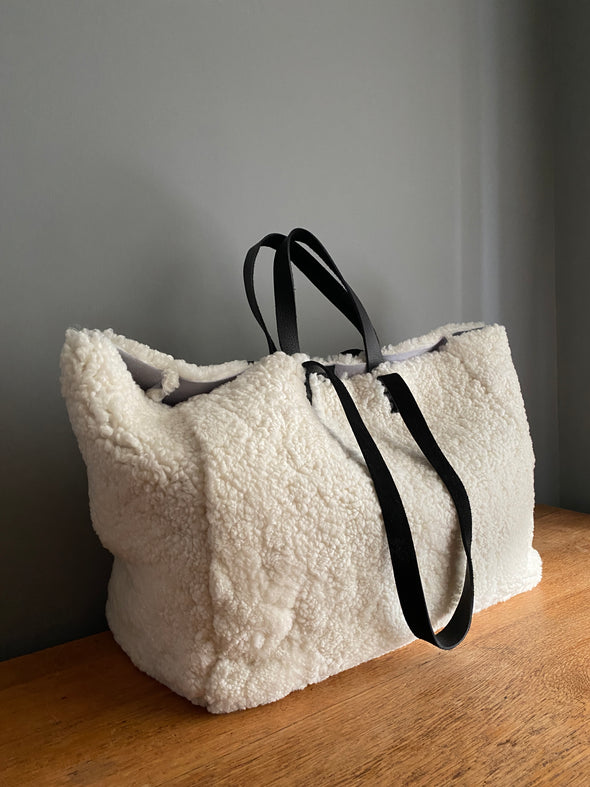 Large shearling Morse tote bag