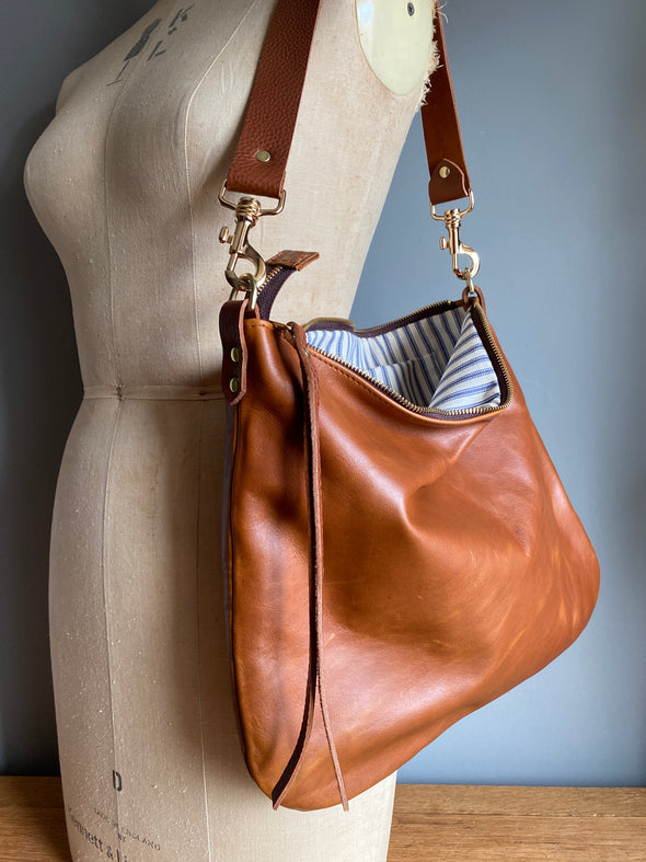 Brown leather messenger bag - Dumpling bag - tan brown crossbody or shoulder bag