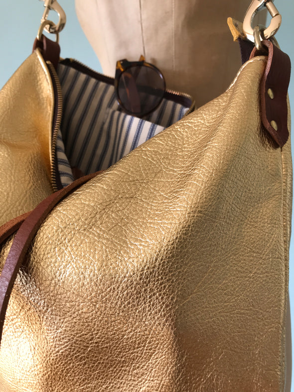 Gold leather Dumpling messenger bag - crossbody / shoulder bag