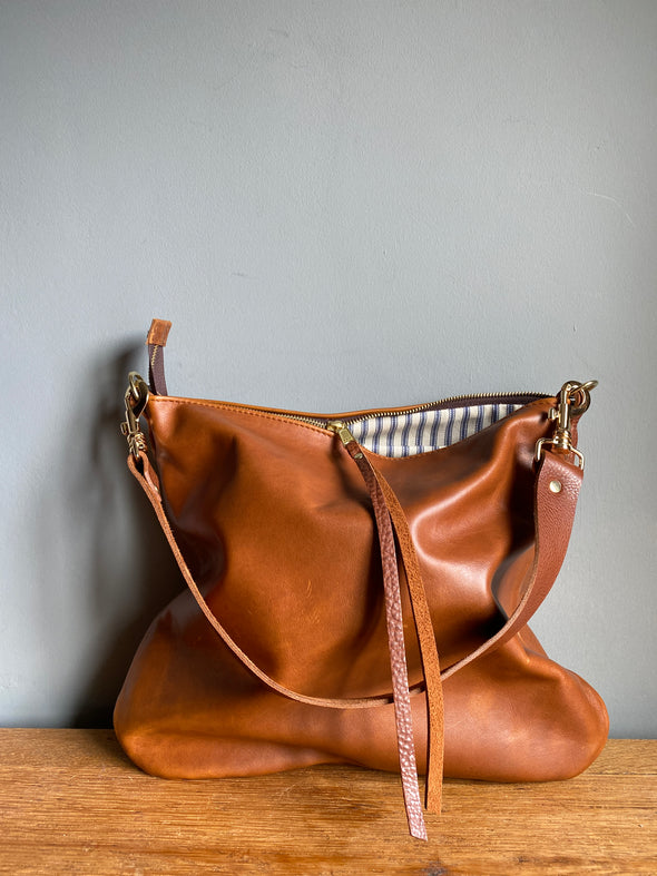 Brown leather messenger bag - Dumpling bag - tan brown crossbody or shoulder bag