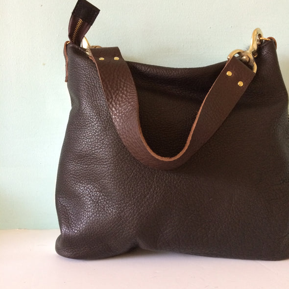 Dumpling messenger bag in cowhair and leather