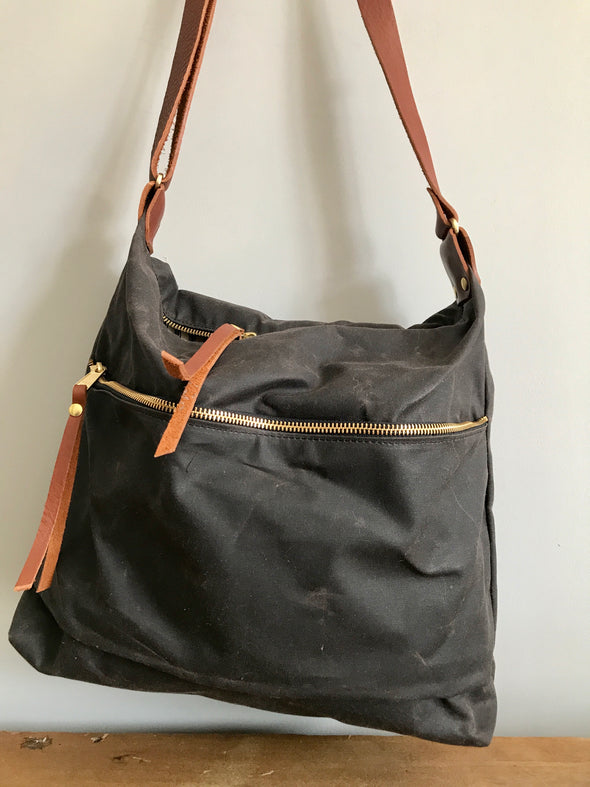 Expedition bag - waxed canvas crossbody bag in charcoal grey